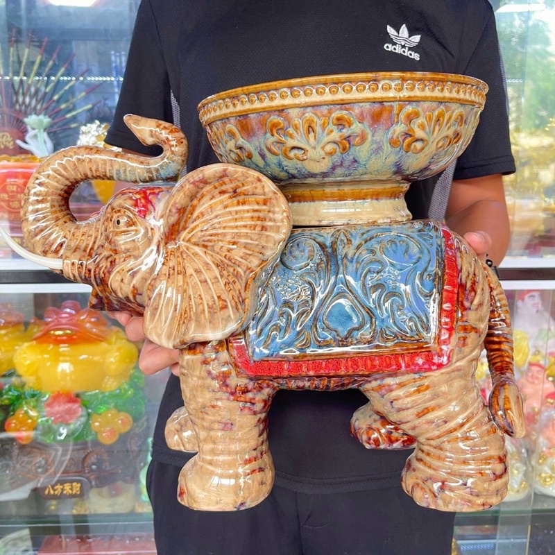 Tượng voi dâng quả gốm sứ cao cấp 38cm, hàng sẵn kho