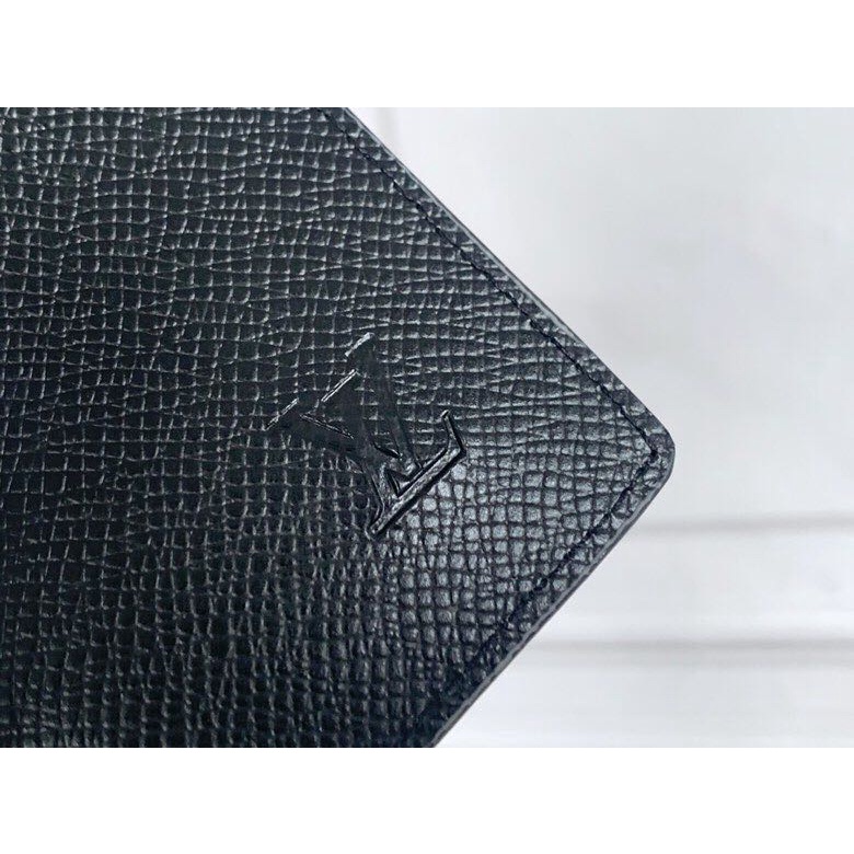 Hình ảnh vật lý Louis vuitton là chính hãng LV thẻ M63144 sẵn sàng để vận chuyển