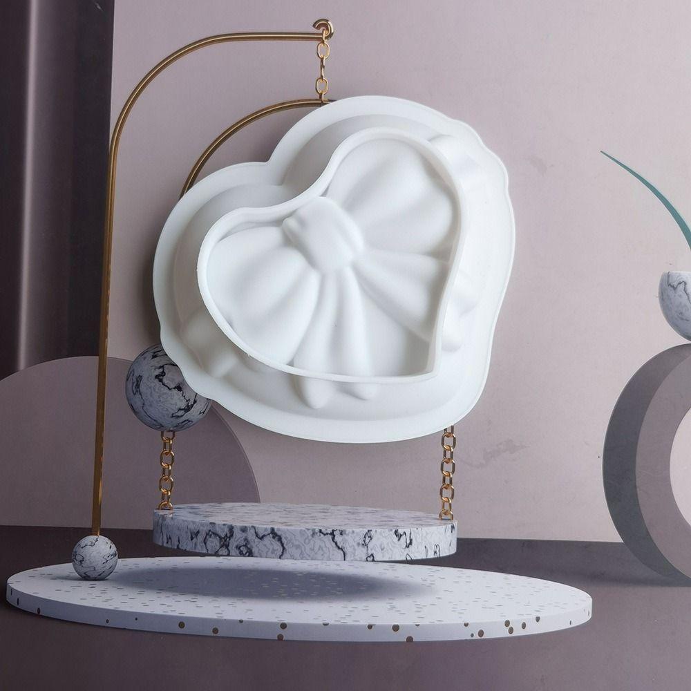 Khuôn Silicone Làm Sô Cô La / Mousse Hình Nơ / Trái Tim Không Mùi Tiện Lợi