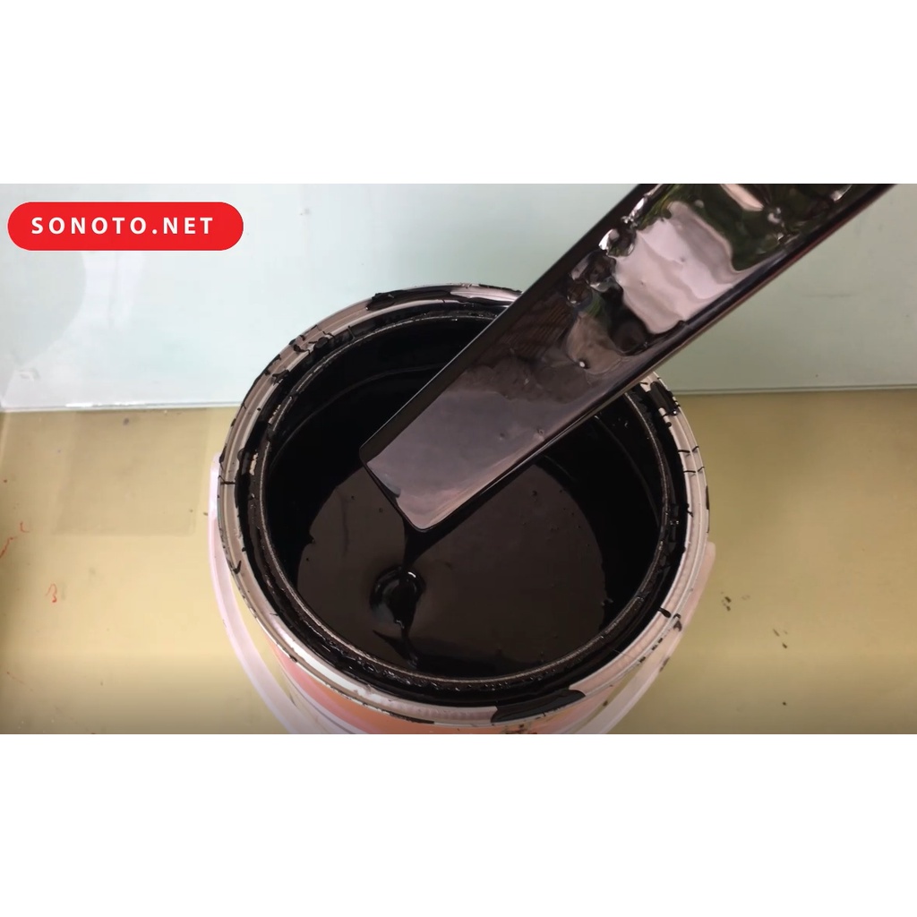 Sơn oto màu Đen 2k tự bóng hạt mịn bóng sáng bền đẹp