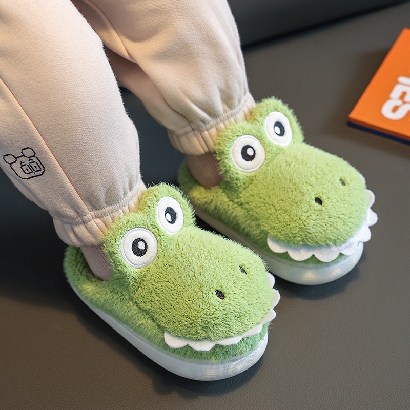 DÉP BÔNG CÁ SẤU CHO BÉ