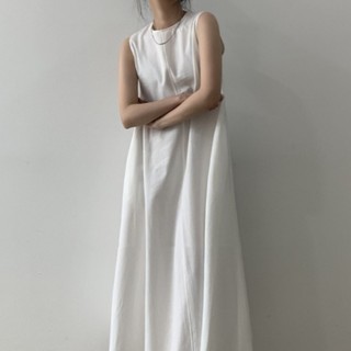 Đầm nữ dáng dài oversize hở vai