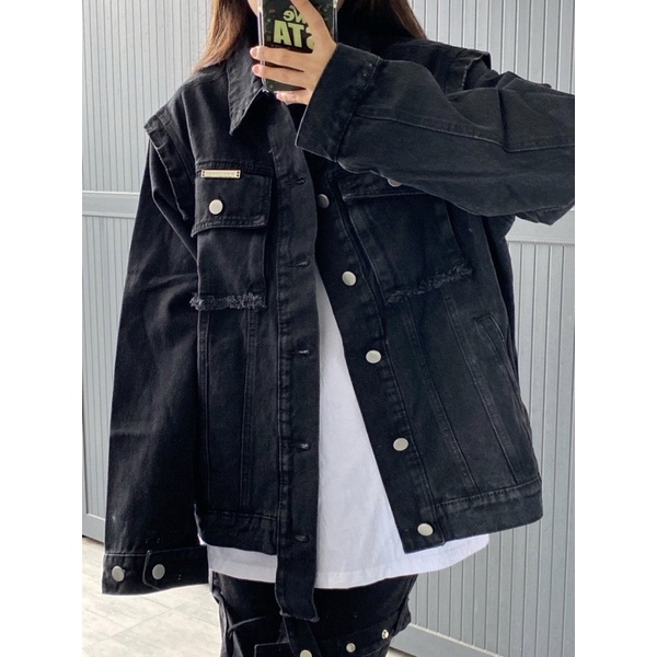 Áo khoác Denim màu đen kiểu dáng basic New Arival 2023