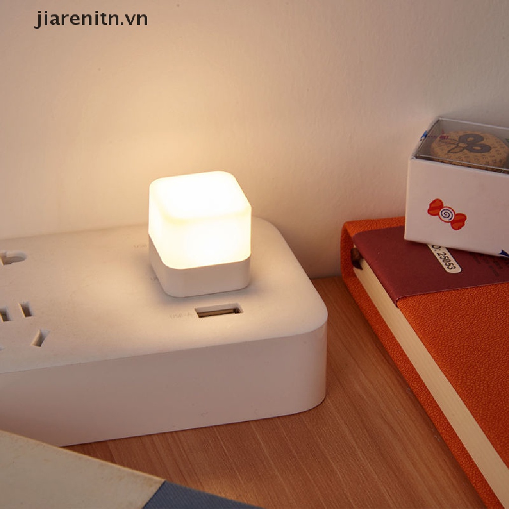 1 Đèn LED Mini Sạc USB Hình Tròn Bảo Vệ Mắt Dùng Khi Đọc Sách