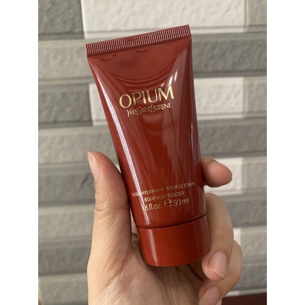 Lotion nước hoa Opium