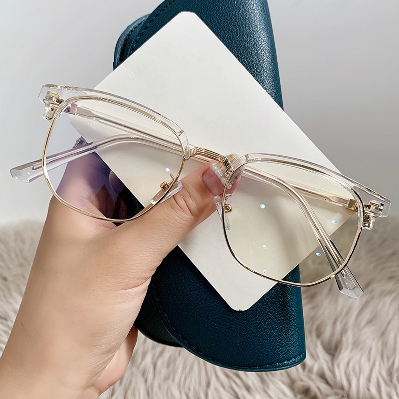 Mắt Kính Chống Bức Xạ Cho Cả Nam Và Nữ