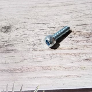 Ốc lục giác 6 li dài 20mm / ốc 6 dài 20mm dùng lục giác 5