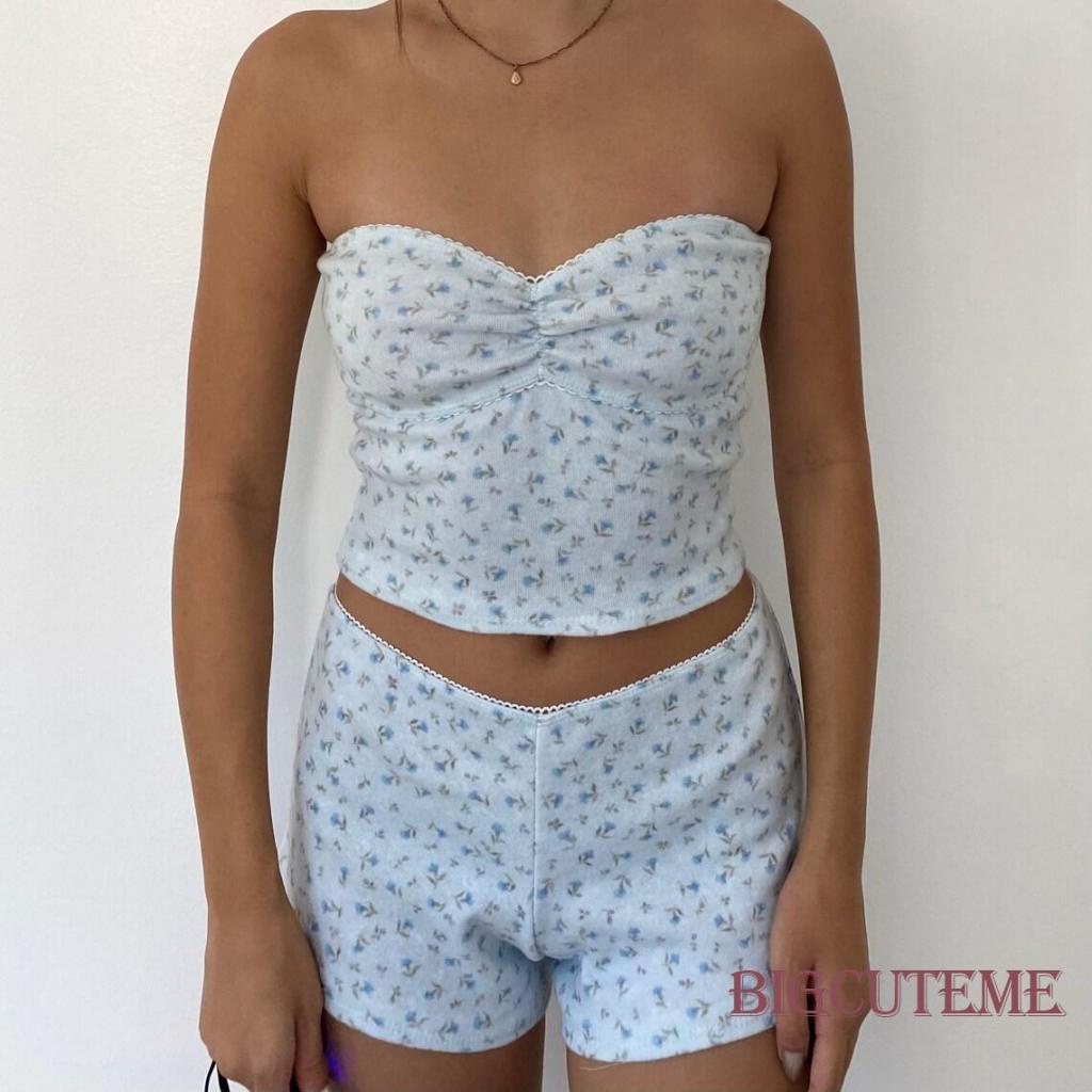 Set Đồ 2 Món Gồm Áo Crop Top Hai Dây In Hoa + Quần Ngắn Dễ Thương Cho Nữ