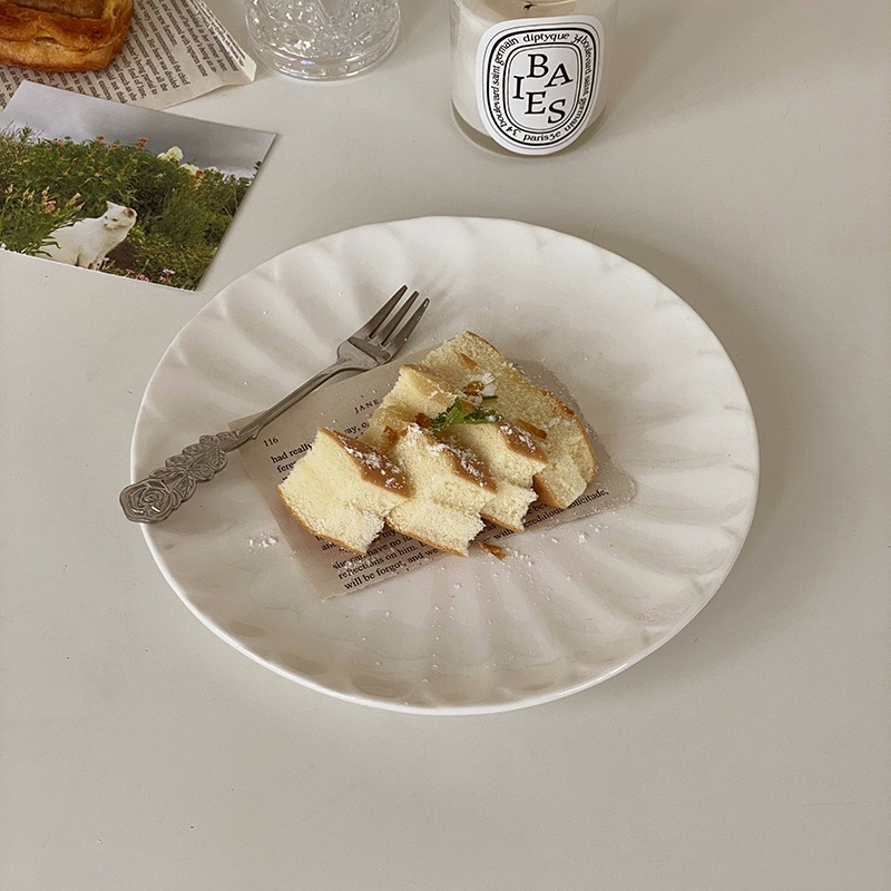 [HCM] đơn giản phong cách hàn quốc hoa văn hoa cúc đĩa gốm đĩa cổ điển đĩa tráng miệng，dĩa đựng hoa quả (8inch)