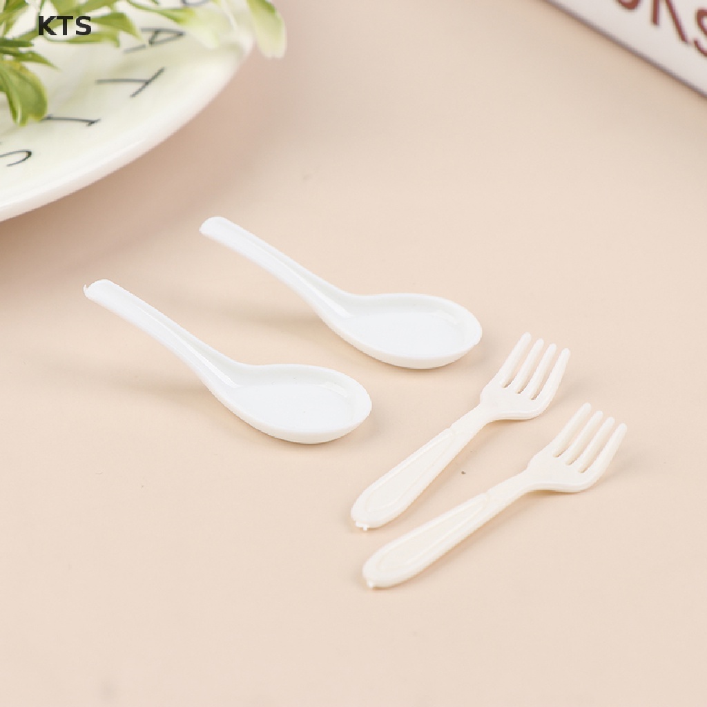 Set 10 Dụng Cụ Ăn Uống Bằng Nhựa Xinh Xắn Dùng Để Trang Trí Nhà Búp Bê