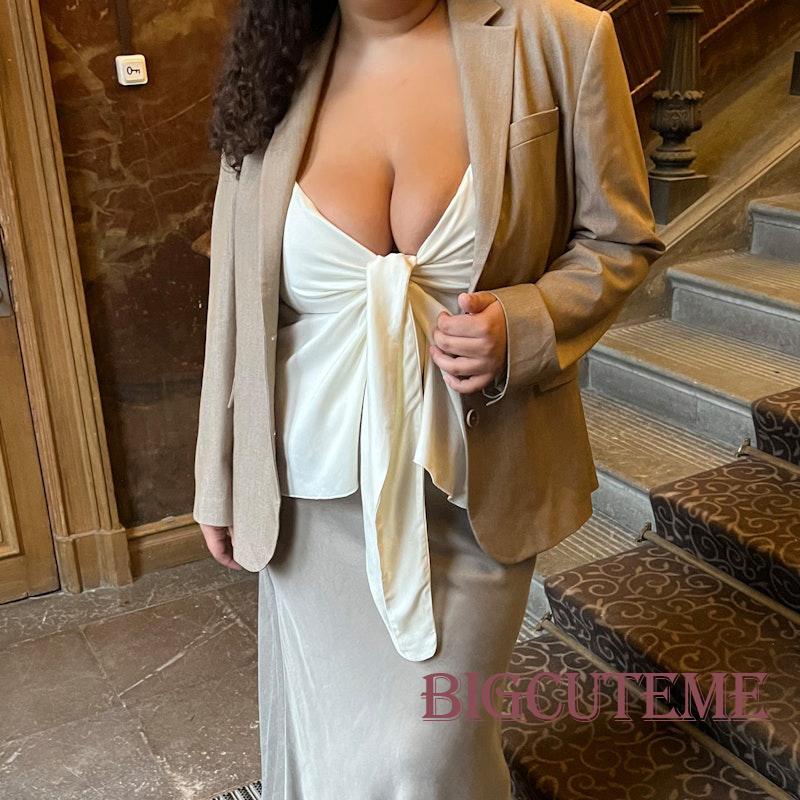 [] Áo Hai Dây Thắt Nút Sau Lưng Màu Be Ôm Dáng Mùa Hè Cho Nữ