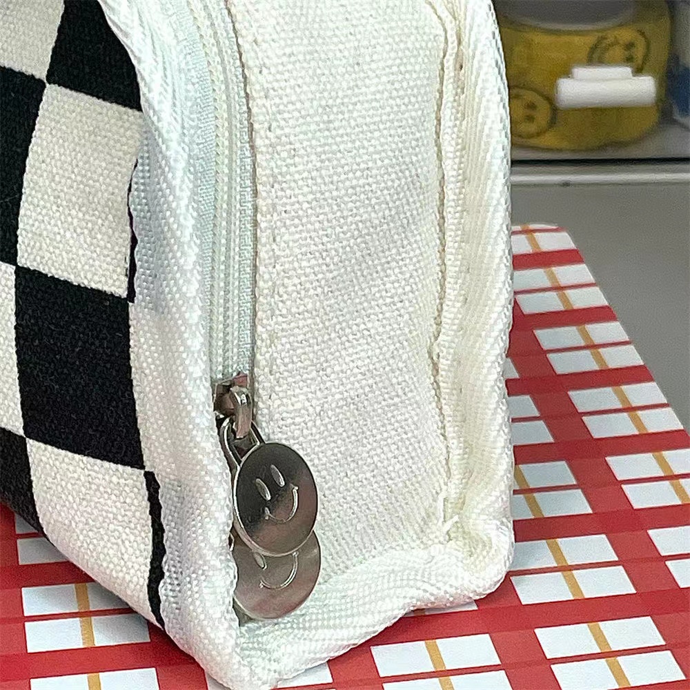 Túi Đựng Bút Bằng Vải Canvas Họa Tiết Caro Dễ Thương