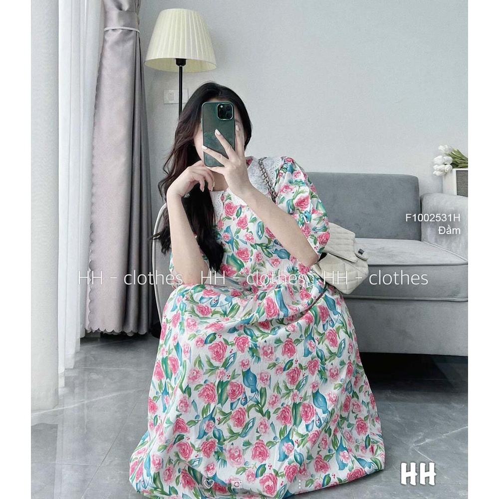 Đầm kiểu dáng dài xòe hoa phối cổ ren trắng tay ngắn!