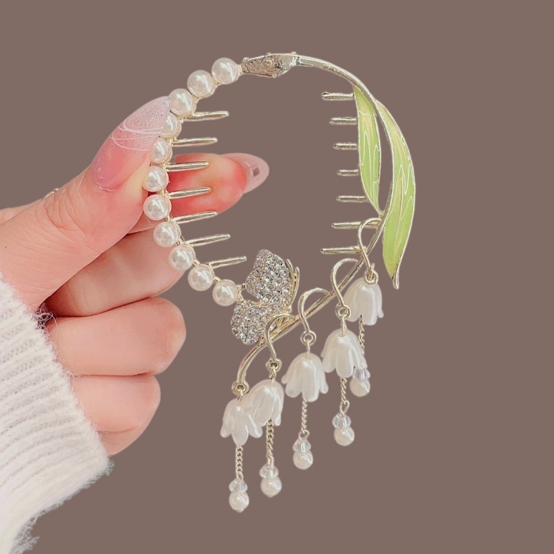 Kẹp Tóc Hình Bướm Đính Ngọc Trai Lãng Mạn