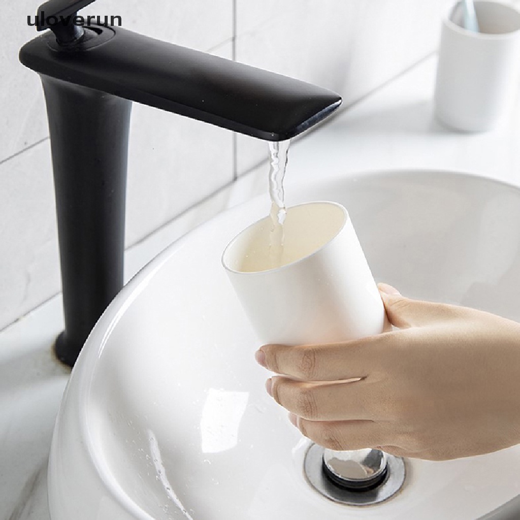 1 Giá Đỡ Bàn Chải Đánh Răng / Cốc Súc Miệng Gắn Tường Tiện Dụng