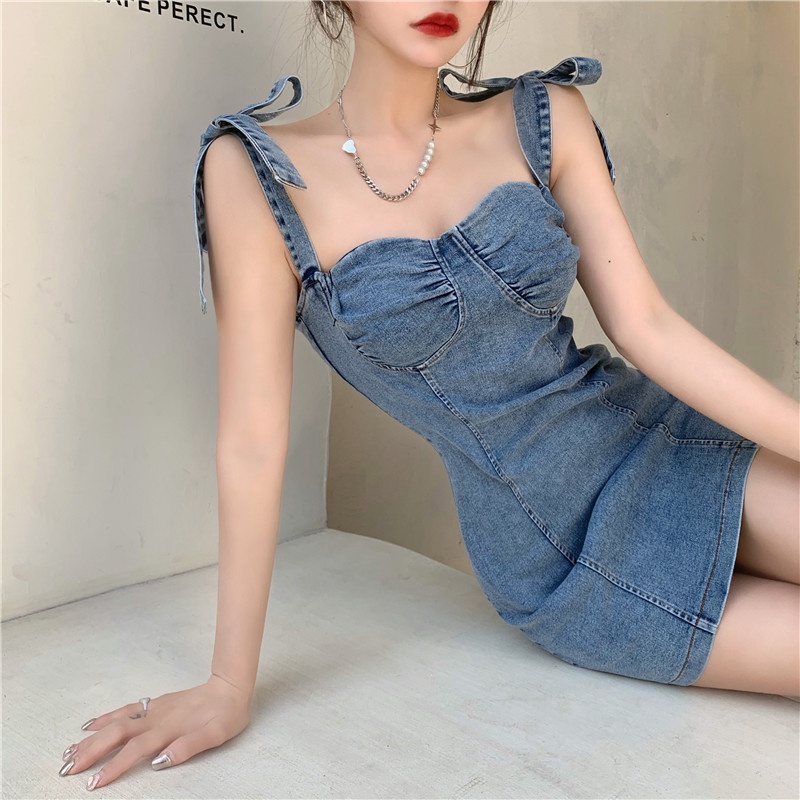Đầm jean denim hai dây nơ vai ôm dáng hiện đại trẻ trung