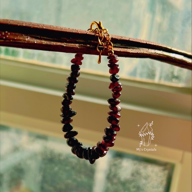 Vòng tay handmade Garnet màu đỏ hồng ngọc lựu xinh đẹp