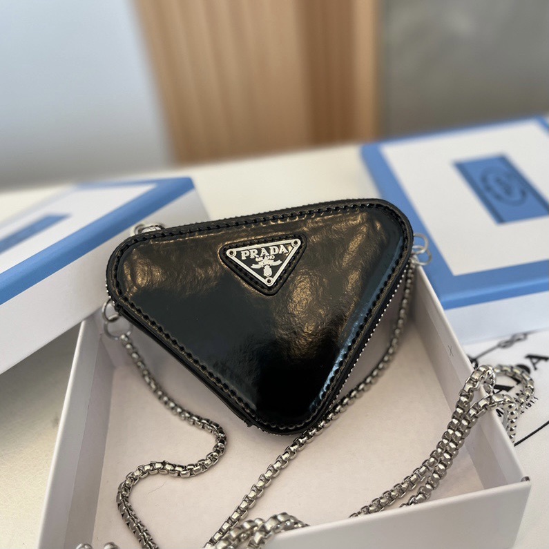 Túi Đeo Chéo Prada Mini Hình Tam Giác Thời Trang Cho Nữ