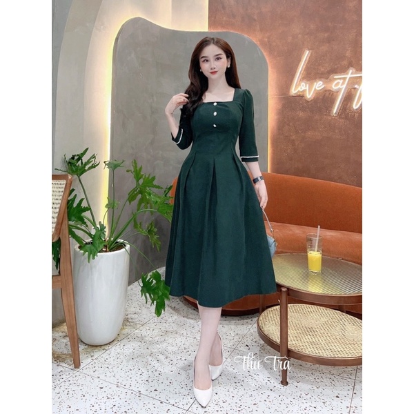 Váy nhung chéo côn sở