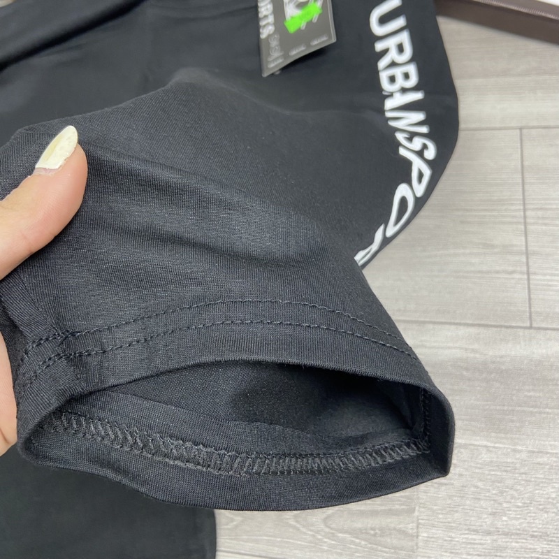 Quần legging in chữ dọc URB TTQ588