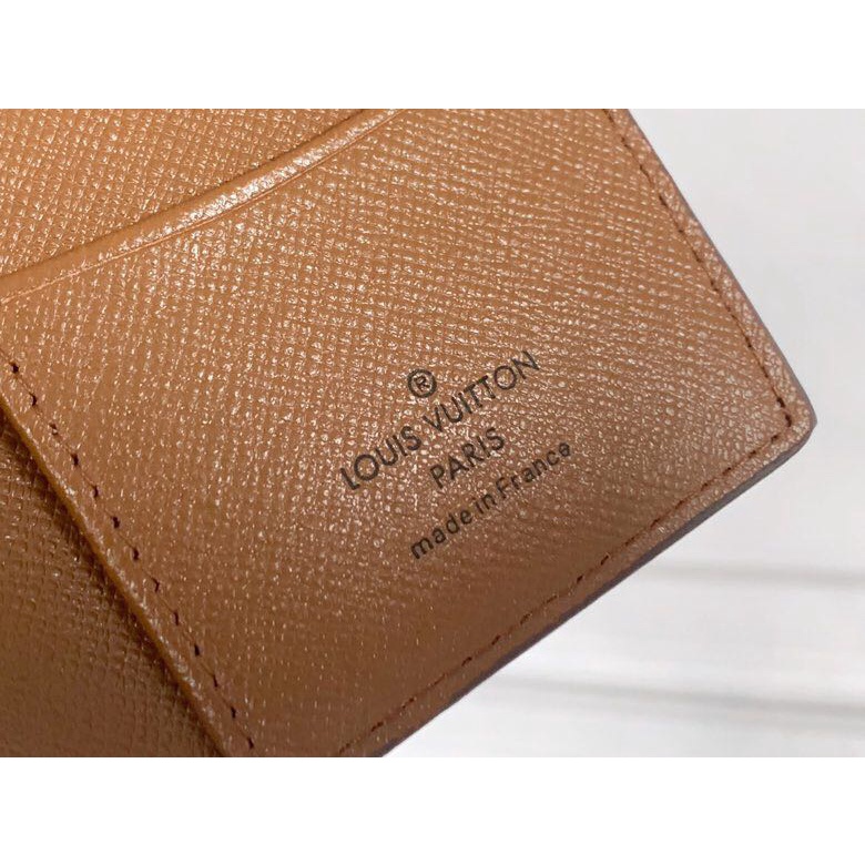 Hình ảnh vật lý Louis vuitton là chính hãng LV thẻ M63144 sẵn sàng để vận chuyển