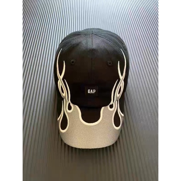 Kayne West Caps - Mũ lưỡi chai hoạ tiết lửa Unisex