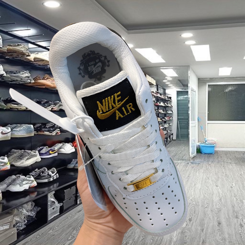 Giày Thể Thao Nam Nữ logo thêu vàng ,Giày_nike Trắng vệt đen Air Force 1 Hàng Đẹp Full Box Bill hót nhất cho nam nữ