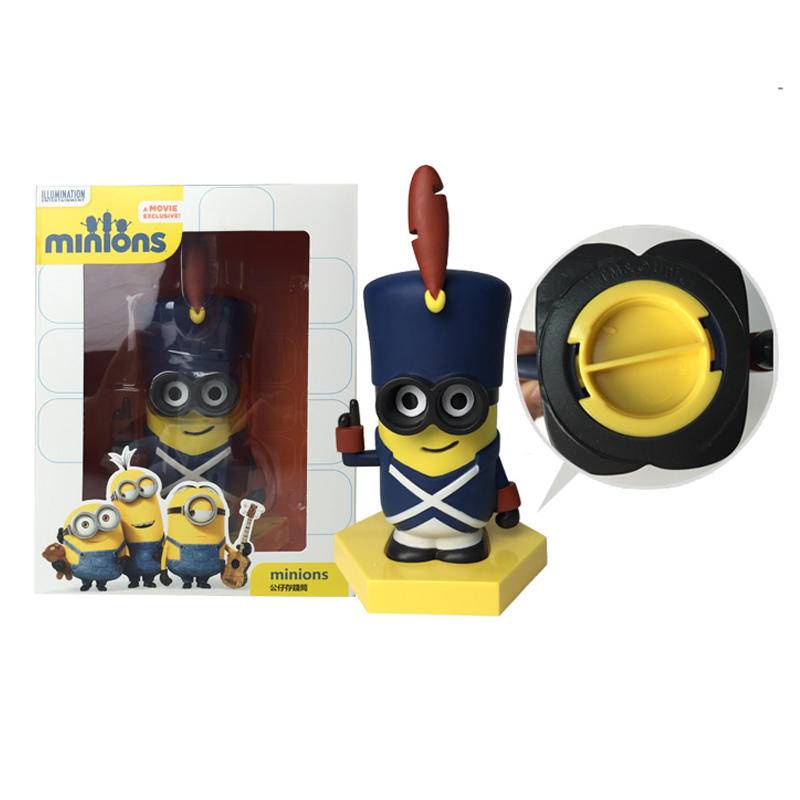 Ống Heo Tiết Kiệm Hình Minions Mặc Váy Cỏ / Minions / Cướp Biển / Nhân Vật Phim Hoạt Hình Despicable Me 2