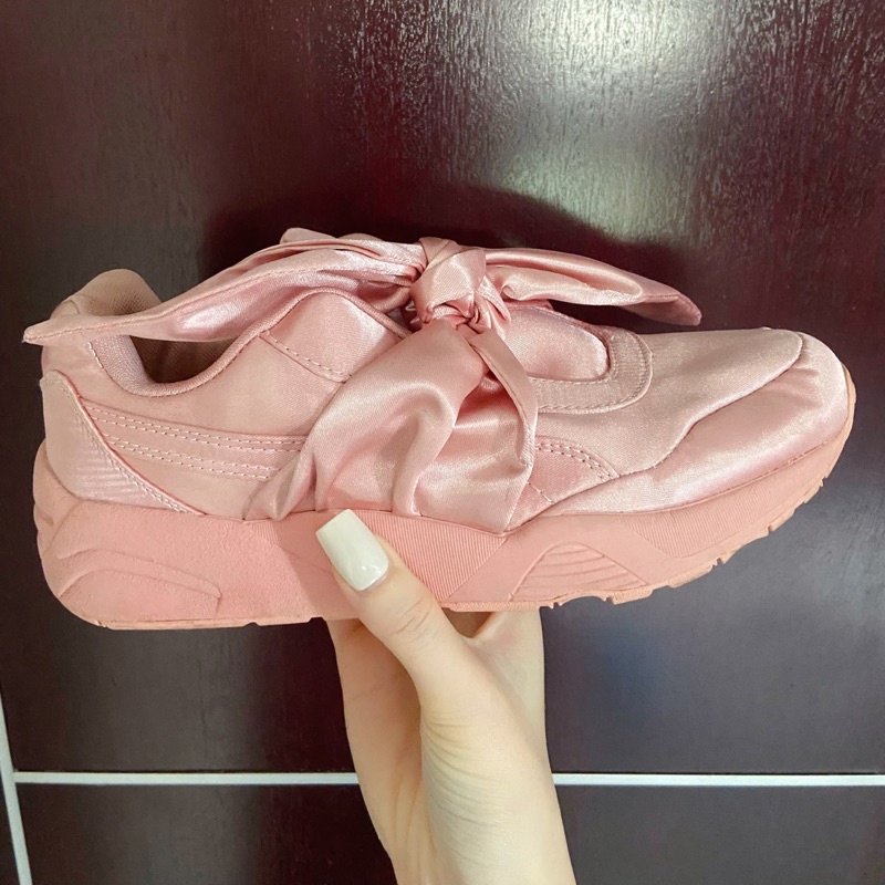puma thanh lý - giầy nữ hồng - sneaker hồng thắt nơ