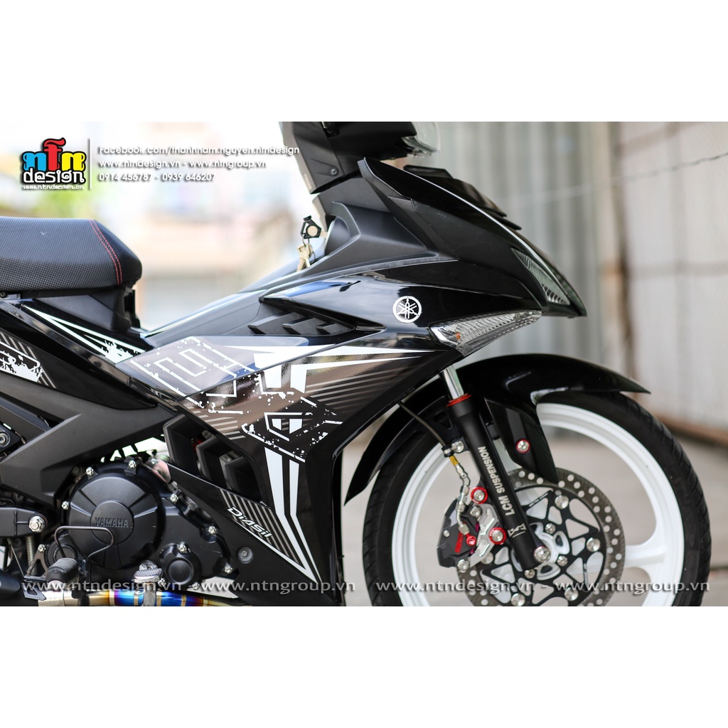 Tem rời mẫu Chữ Ex sọc trắng cho Exciter 150 đen bóng