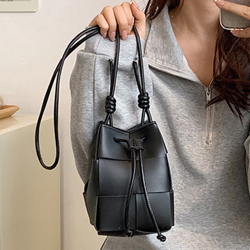 Túi Đeo Chéo Dệt Tay Cao Cấp Thời Trang Dành Cho Nữ