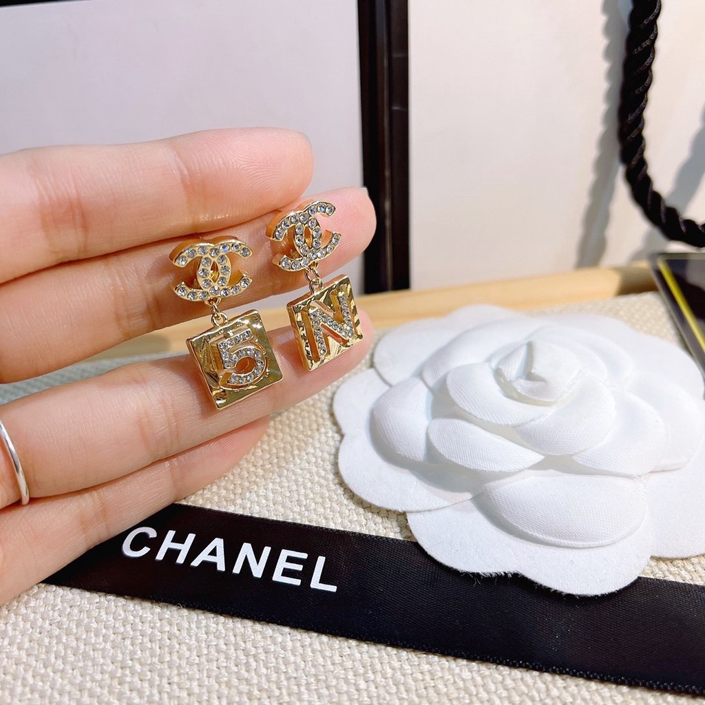 Bông Tai Bằng Thép Titan Hình Chữ Thời Trang Cho Nữ