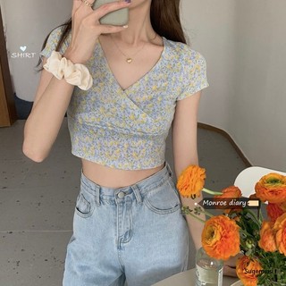 Áo Thun Nữ Ngắn Tay Cổ Chữ v In Hoa Thời Trang Hàn Quốc