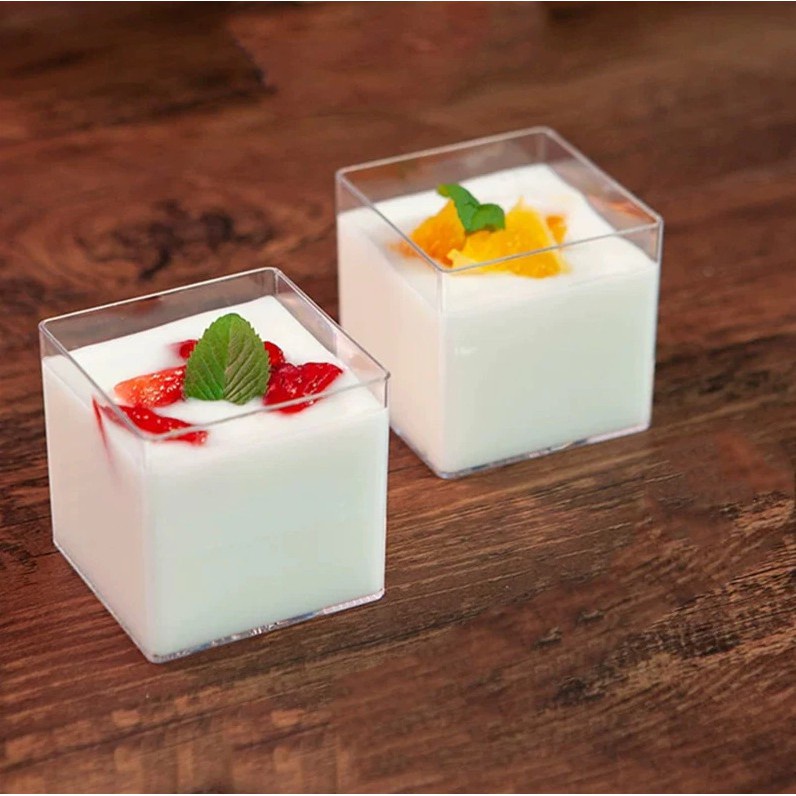Ly Nhựa Mousse Kèm Nắp Mẫu Vuông 6055