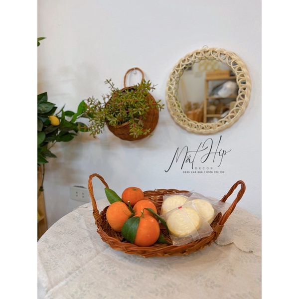 Khay mây guột có quai màu nâu vintage dùng để đựng hoa quả, bánh kẹo, đựng nến thơm tinh dầu siêu xinh