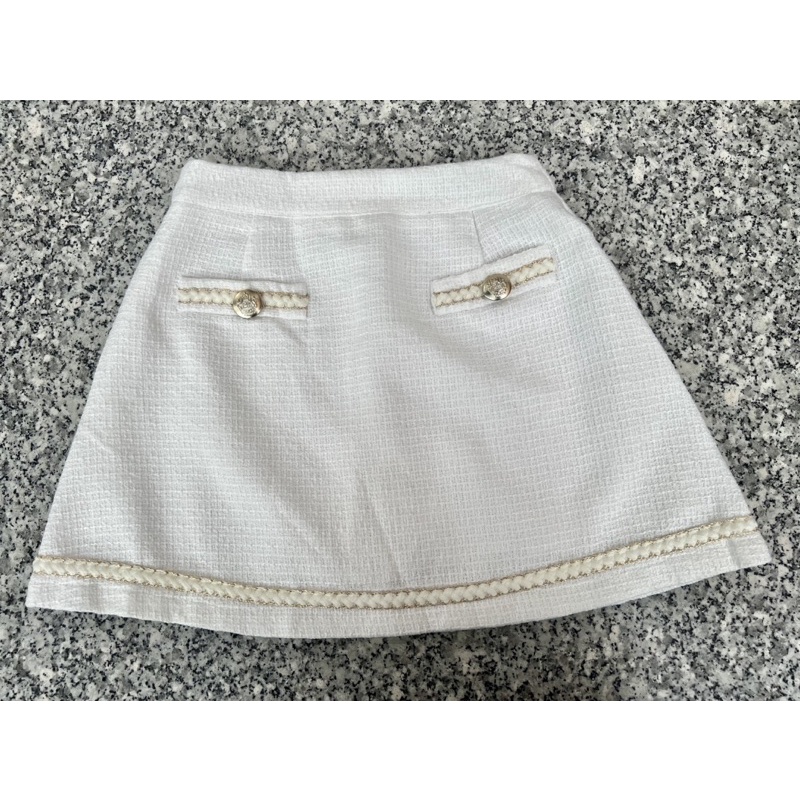 Pass chân váy tweed trắng tingoan