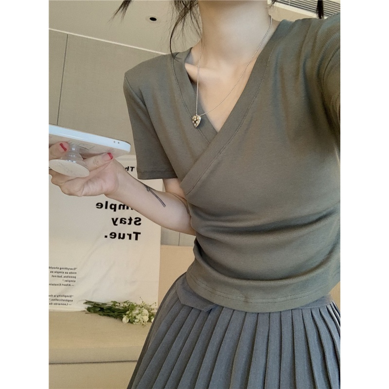 [3 Màu Sắc] Áo Thun Thiết Kế Cổ Chữ V Chéo Tay Ngắn