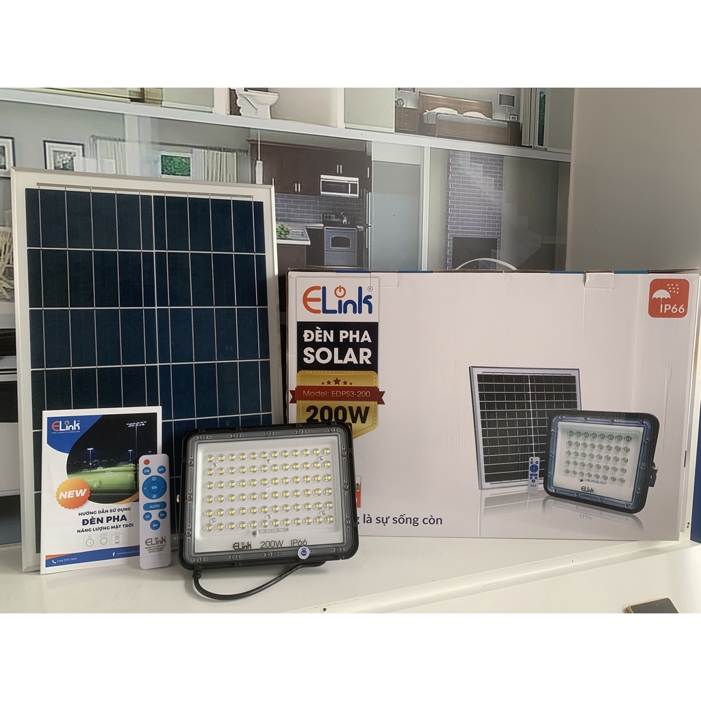 Đèn Pha Solar Năng Lượng Mặt Trời ELink, Thiết Kế Có Thấu Kính Ánh Sáng Trắng Công Suất 200W