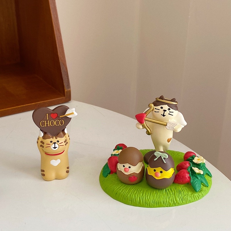 Mô hình mèo chủ đề Valentine Chocolate