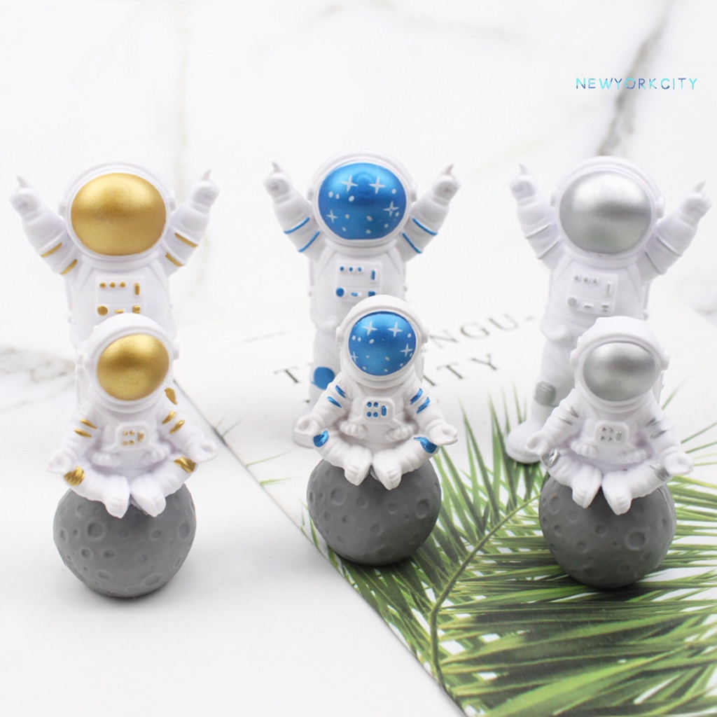 Set 3 Que Cắm Trang Trí Bánh Kem Hình Phi Hành Gia Đẹp Mắt