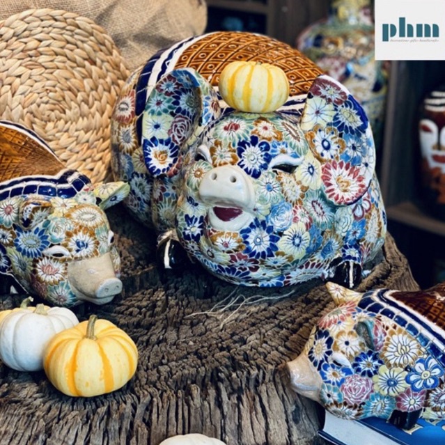 Gia đình heo bách hoa phú quý - Gốm điêu khắc Nam Bộ