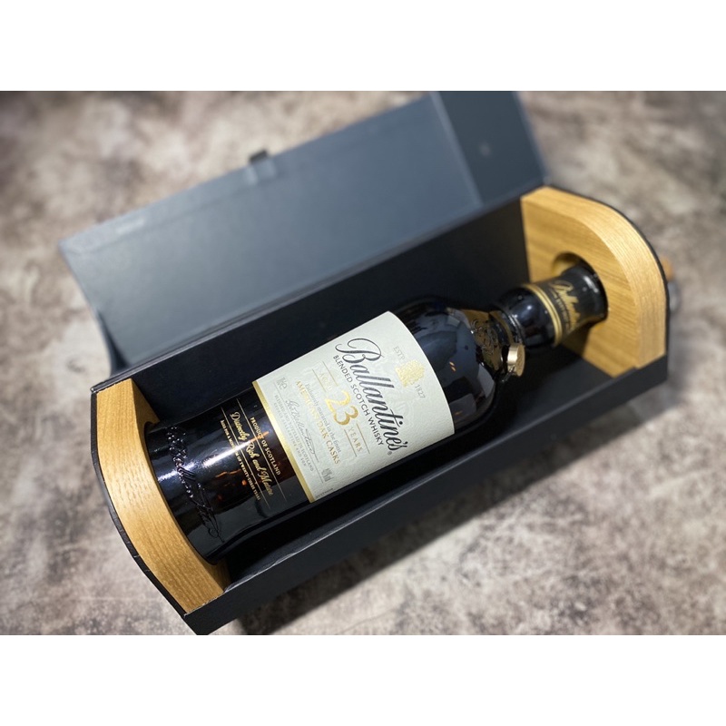 Vỏ chai rượu ngoại ballentines 21 limited