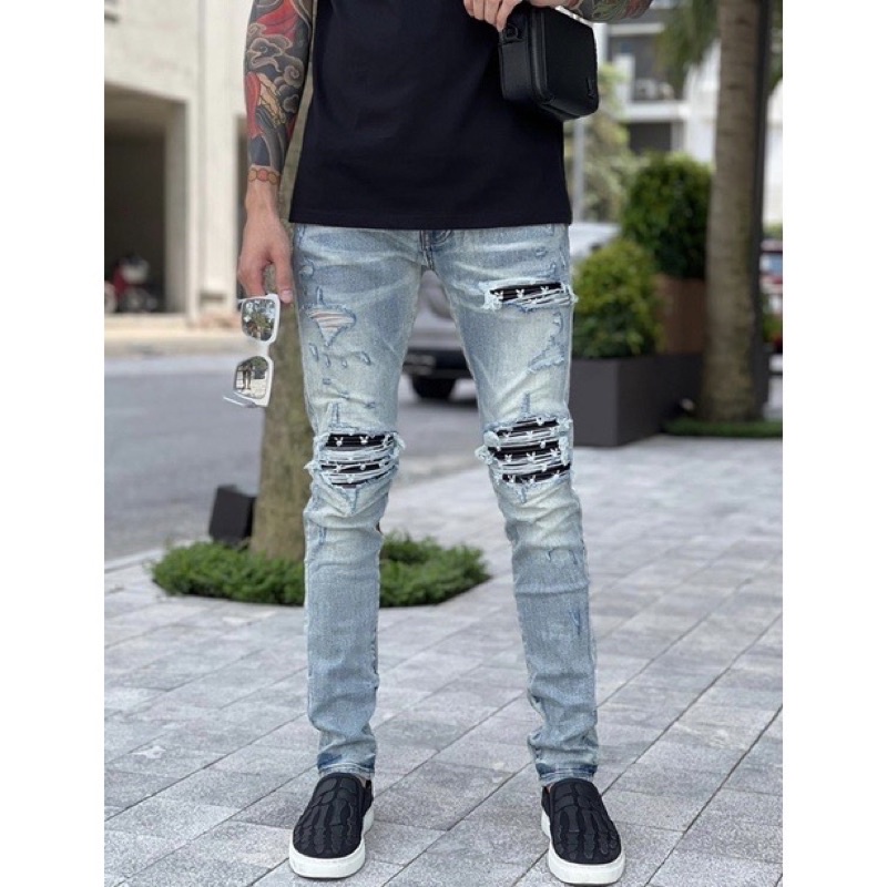 SIEUSALE 99K Quần jean bò nam xanh khói rách đùi gối vá da nhăn thỏ Playboy wash xếp sóng ống dáng slimfit QJ35P