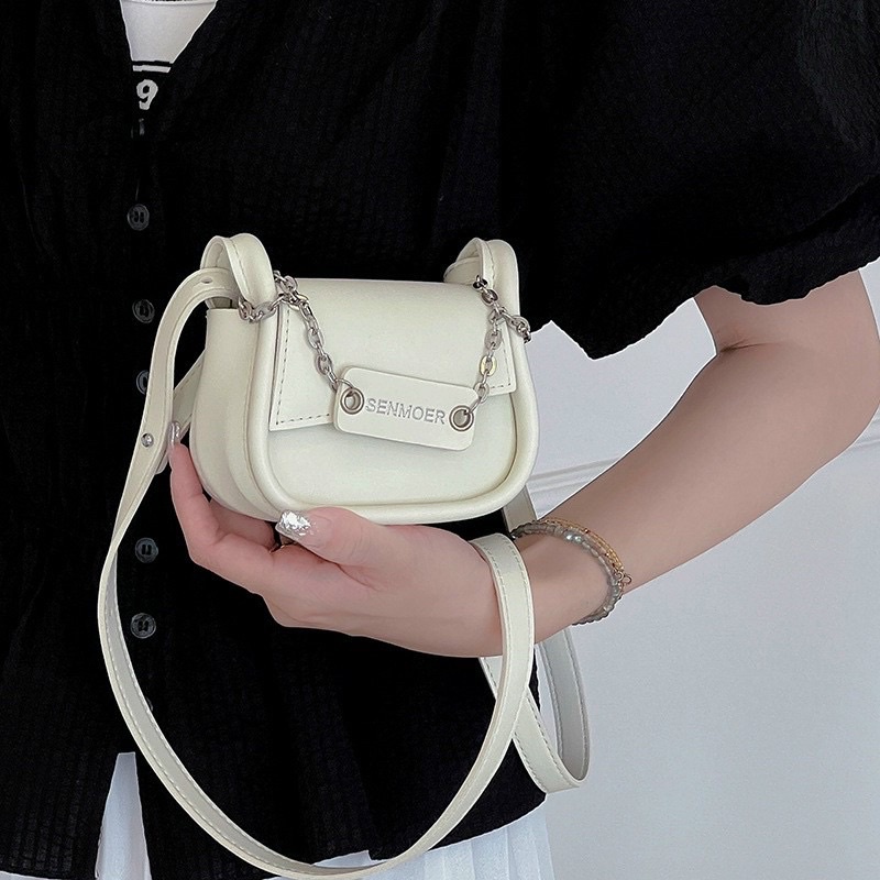 Túi MINI đeo chéo dáng bàu chữ treo thời trang cá tính đi chơi đi tiệc TD81