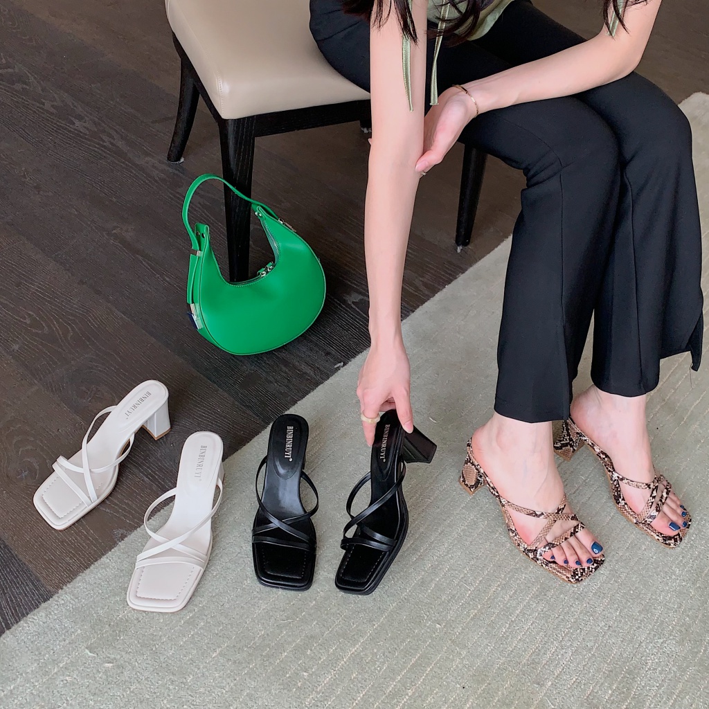Sandal Hở Ngón Gót Vừa Mũi Vuông Phong Cách Thời Trang Roman Mới 2023 Dành Cho Nữ
