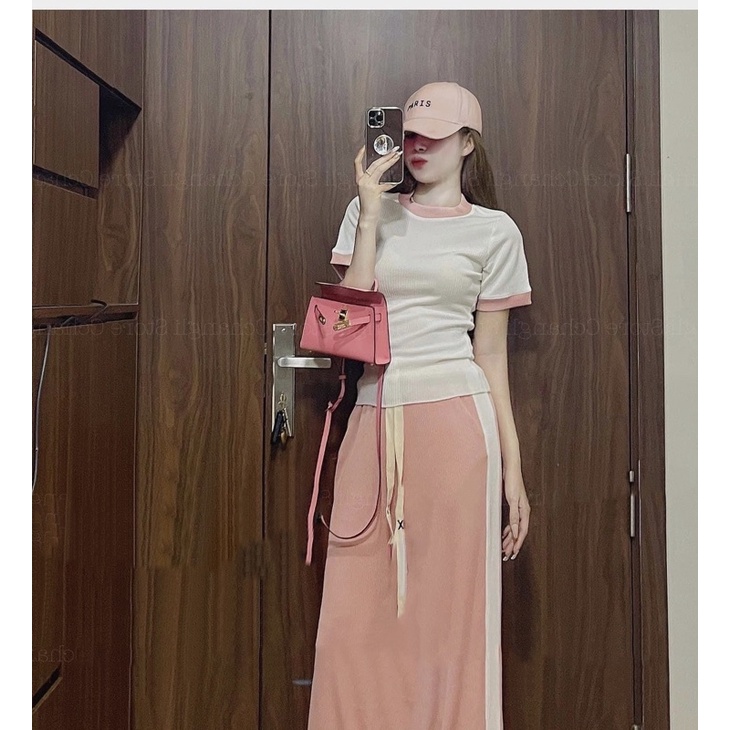 SET ÁO TRẮNG ÔM KÈM CHÂN VÁY MAXI ĐEN VIỀN MÀU