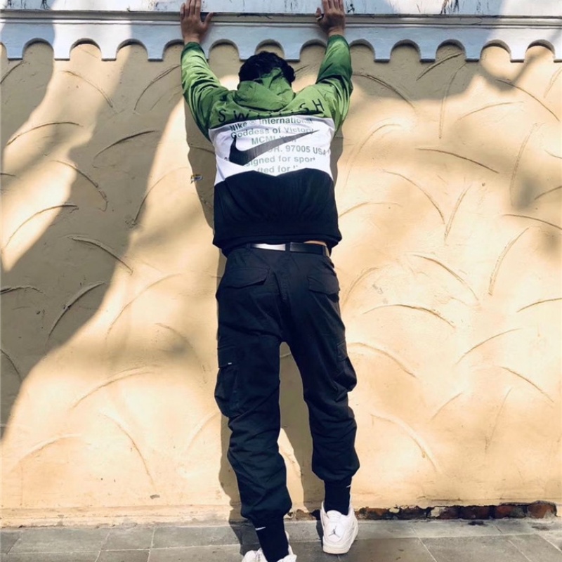 Áo Khoác Gió Nike 100% Phối Màu Có Khóa Kéo Phong Cách Thể Thao Cho Nam Nữ