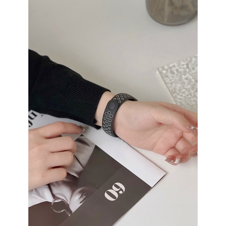 Dây Đeo Silicon 2 Lỗ Thoáng Khí Không Thấm Mồ Hôi Cho Đồng Hồ Thông Minh Redmi