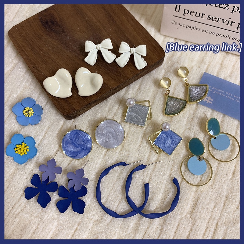 Khuyên Tai Hình Hoa Màu Xanh Dương Phong Cách Hàn Quốc Mới