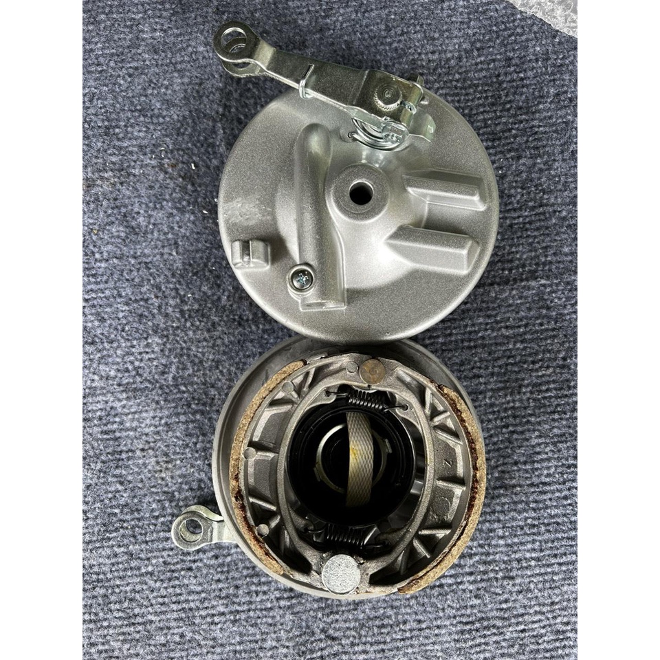 Má đùm của xe CD, hàng gia công